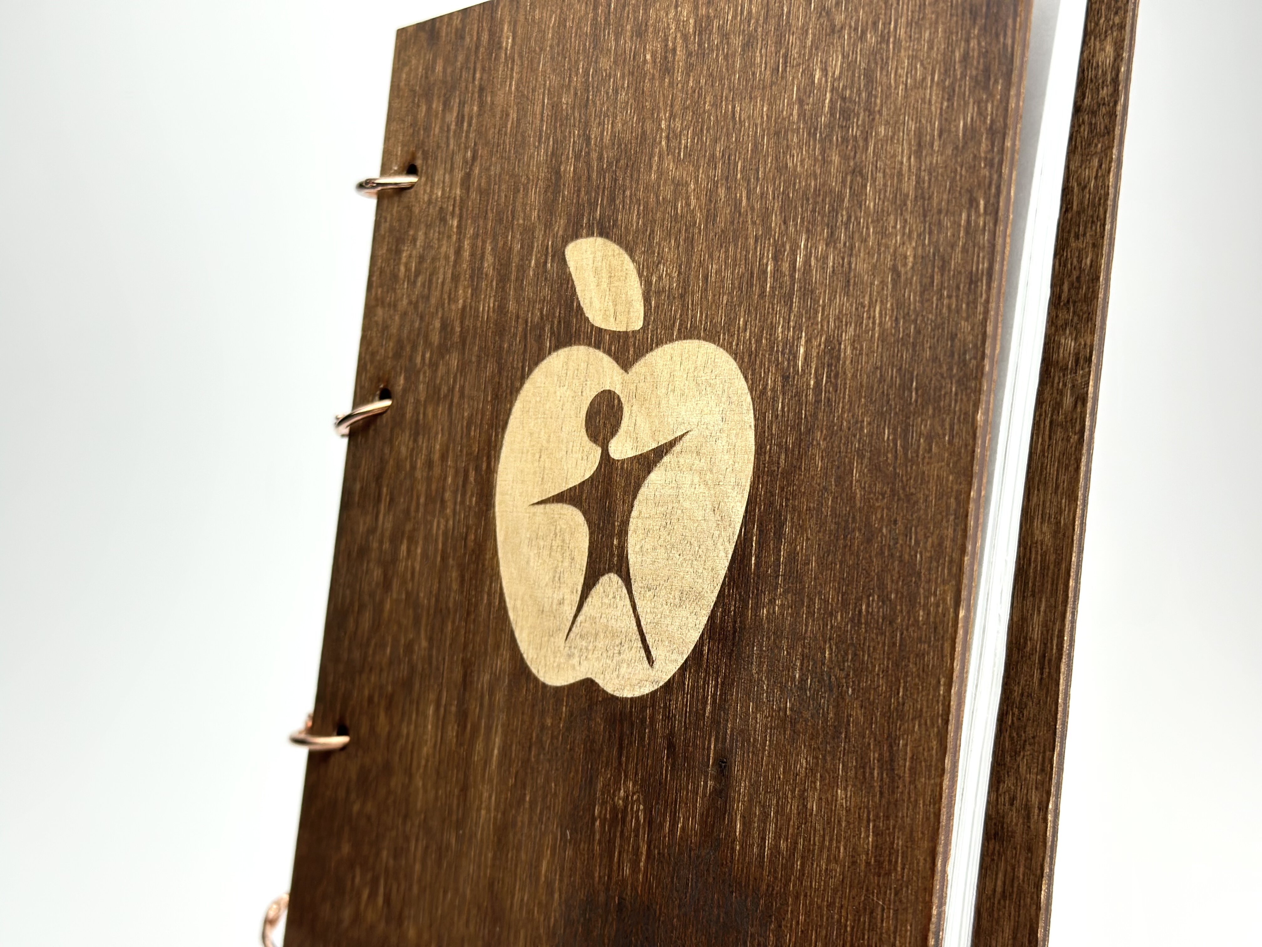 На дереве На дереве